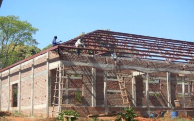 Metal roofing construction