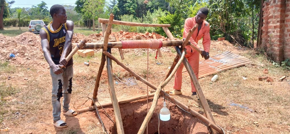 2025.02.25 Water borehole in Primary School Hill View - Wasser-Bohrloch