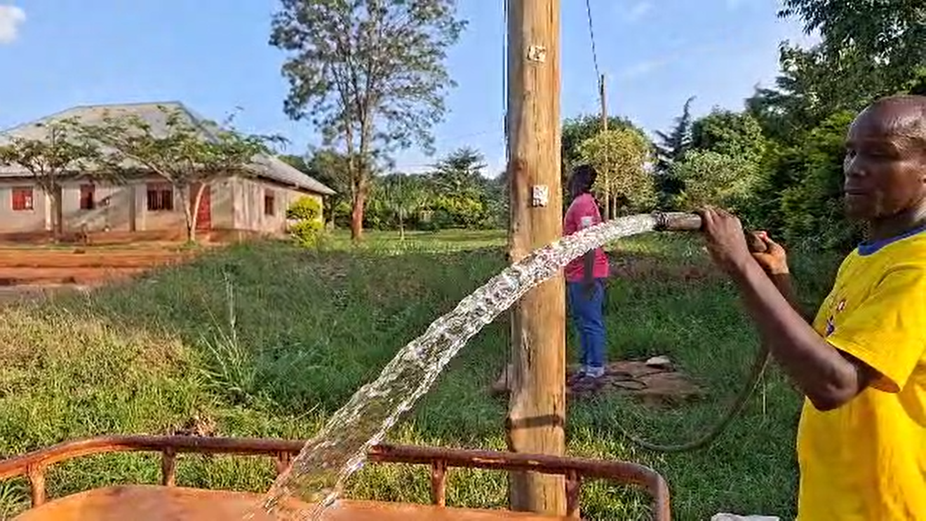 2025.11.14 Water at Hill View Primary School - Wasser an der Primarschule Hill View